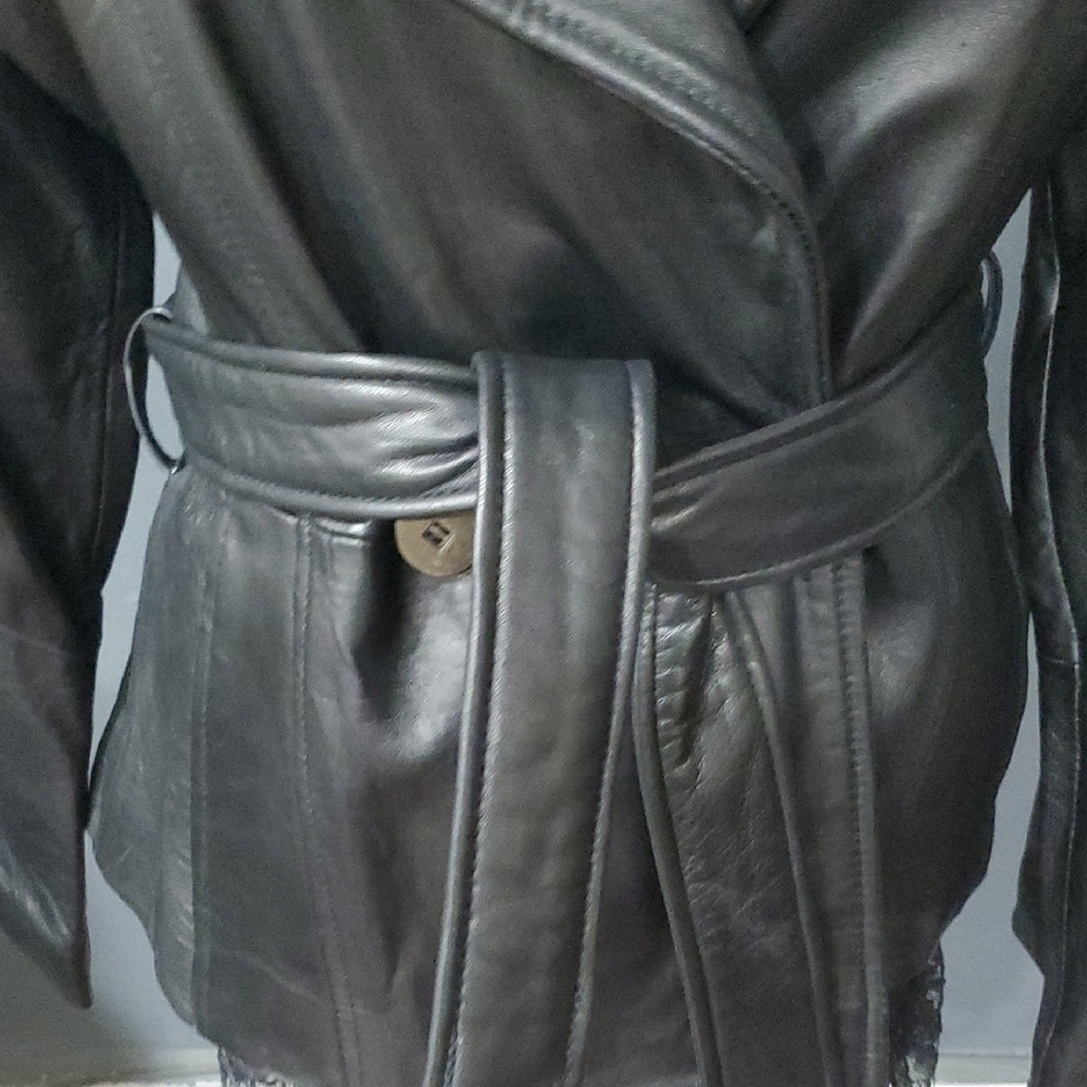 Coldbrook Classic Black Leather Belted Jacket - Picture 5 of 11